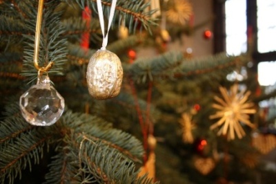 Tannenbaum mit Kugeln
