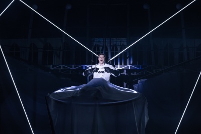 Lucca Kleimann als Victor Frankenstein