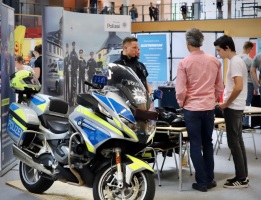 Impressionen zur JOB Chance 2023 am Stand der Thüringer Polizei